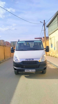 camion-iveco-35c15-2015-baraki-alger-algerie