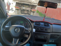 citadine-skoda-fabia-2014-annaba-algerie