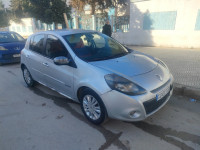 voitures-renault-clio-3-2013-night-and-day-annaba-algerie