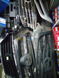 باتنة-الجزائر-قطع-هيكل-السيارة-nissan-toyota-suzuki