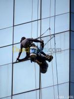 oran-ain-el-turck-algerie-nettoyage-jardinage-nertyage-des-facade-de-vitre-sur-haute