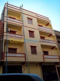 الجزائر-وسط-ديكورات-و-ترتيب-décoration-de-painture-facclde