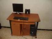 PC de bureau avec table 