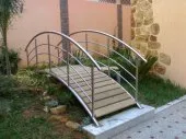 les rampes  d'escalier  en INOX