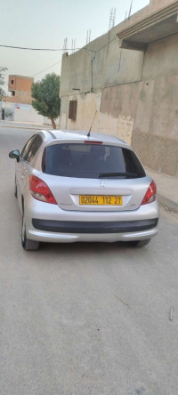 voitures-peugeot-207-2012-relizane-algerie