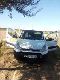 بسكرة-الجزائر-نقل-و-ترحيل-location-berlingo-vu-2013
