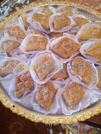 البليدة-بوفاريك-الجزائر-توريد-الطعام-و-حلويات-gâteau