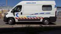 alger-dar-el-beida-algerie-médecine-santé-service ambulances-médicalisées