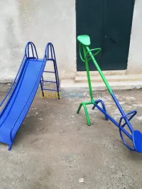 Fabrication balançoire, toboggan métallique, bascule et Jeux de Ressort