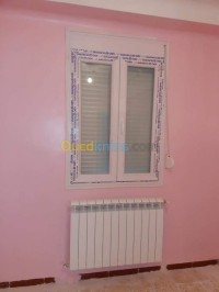 الجزائر-الخرايسية-بناء-و-أشغال-نوافذ-أبواب-كبائن-الحمامات-الزجاجي