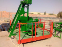 ateliers-machine-bordure-pave-hourdis-parpaing-msila-algerie