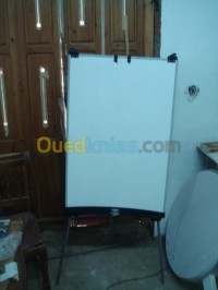 الجزائر-درارية-مدارس-و-تكوين-un-tableau