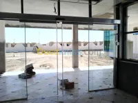 façade en verre trempè