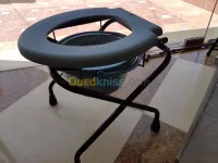 Chaise hygienique sans dos avec seau (pot)