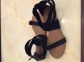 Sandales noires souples en élastique