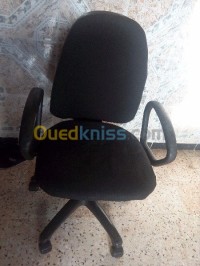 الجزائر-شراقة-إدارة-مكتبية-و-أنترنت-chez-d-bureau
