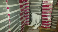 Donne lot de 300 paires de bottes femme