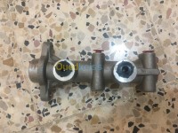 المحرك-و-علبة-السرعة-pompe-de-frein-mahindra-bolero-عين-مليلة-دار-البيضاء-أم-البواقي-الجزائر
