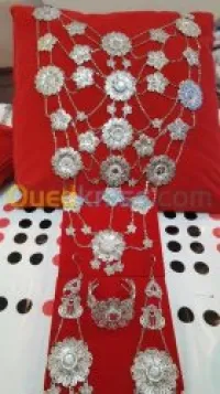 habilleuse   coiffeuse 