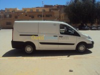 الجزائر-وسط-كراء-السيارات-location-peugeot-expert