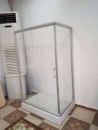 montage des cabines de douche