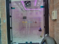 AMENAGEMENT vitrine en verre 