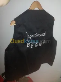 je fais des logos en broderie 