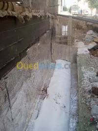Material drainage