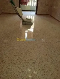 ponçage lustrage carrelage avec monobross