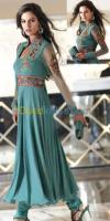 alger-centre-algerie-tenues-traditionnelles-robe-caftans