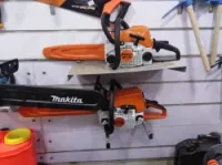 DEBROUSAILLEUSE / TONDEUSE A GAZON