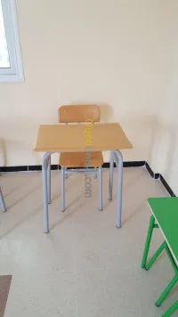 Fabrication chiases et tables scolaire