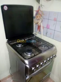 Dépannage rapide four.plak.Cuisinier.