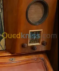 Ancien TSF en bois 