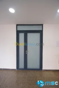 Porte fenetre ALU / PVC volet roulant.