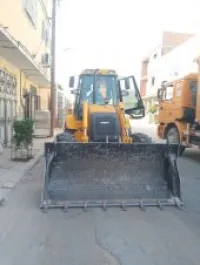 كراء ألات الحفر مع السائق