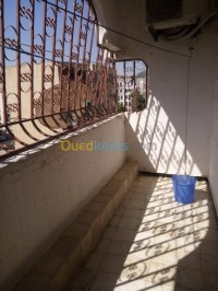 عنابة-الجزائر-شقة-byaa-shk-3-ghrf-aanab