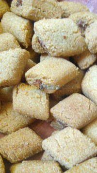 البليدة-بوفاريك-الجزائر-توريد-الطعام-و-حلويات-المقروط