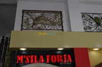 صناعة الابواب حاجز سلالم نوافذ