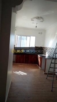 الجزائر-بئر-خادم-شقة-location-appartement-f3-alger-birkhadem