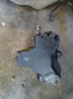 pieces-moteur-pompe-hp-classe-e-c-mercedes-220-270-209-208-vito-spranter-tizi-ouzou-algerie