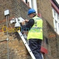 البليدة-الجزائر-أمن-و-إنذار-camera-surveillance-technician-portail