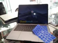 MacBook Pro Touchbar 2017 i5 8G 256SSD