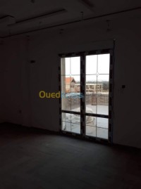 البليدة-الجزائر-نجارة-و-أثاث-ouvertures