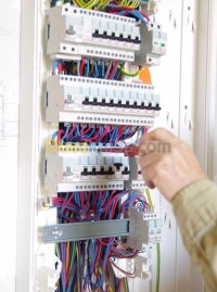 الجزائر-برج-الكيفان-بناء-و-أشغال-Électricien
