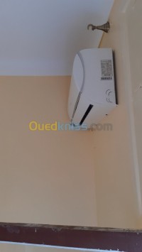 ديكورات-و-ترتيب-peintre-professionnel-باب-الزوار-الجزائر