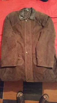 Veste parka daim HOMME taille 50 