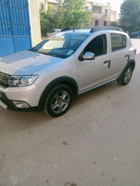 voitures-dacia-sandero-2018-stepway-cherchell-tipaza-algerie