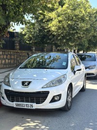 سيارات-peugeot-207-2013-allure-المدية-الجزائر