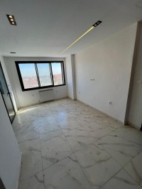 شقة-بيع-3-غرف-4-الجزائر-حسين-داي
